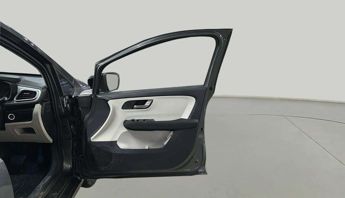 2023 Tata ALTROZ XZA, Petrol, Automatic, 32,570 km, RHS Front Door
