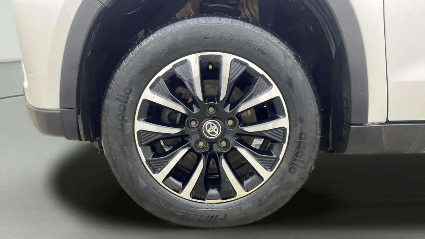 2022 Toyota URBAN CRUISER PREMIUM GRADE AT, Petrol, Automatic, 53,218 km, Left Front Wheel