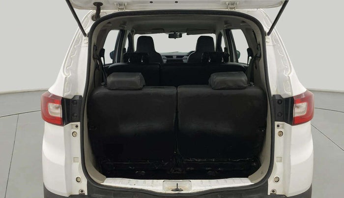 2021 Renault TRIBER RXT, Petrol, Manual, 48,732 km, Boot Inside