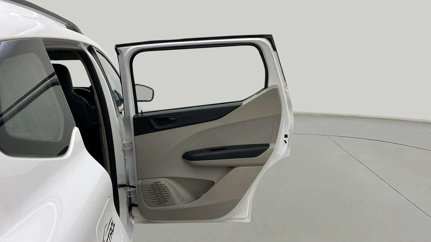 2021 Renault TRIBER RXT, Petrol, Manual, 48,732 km, RHS Rear Door