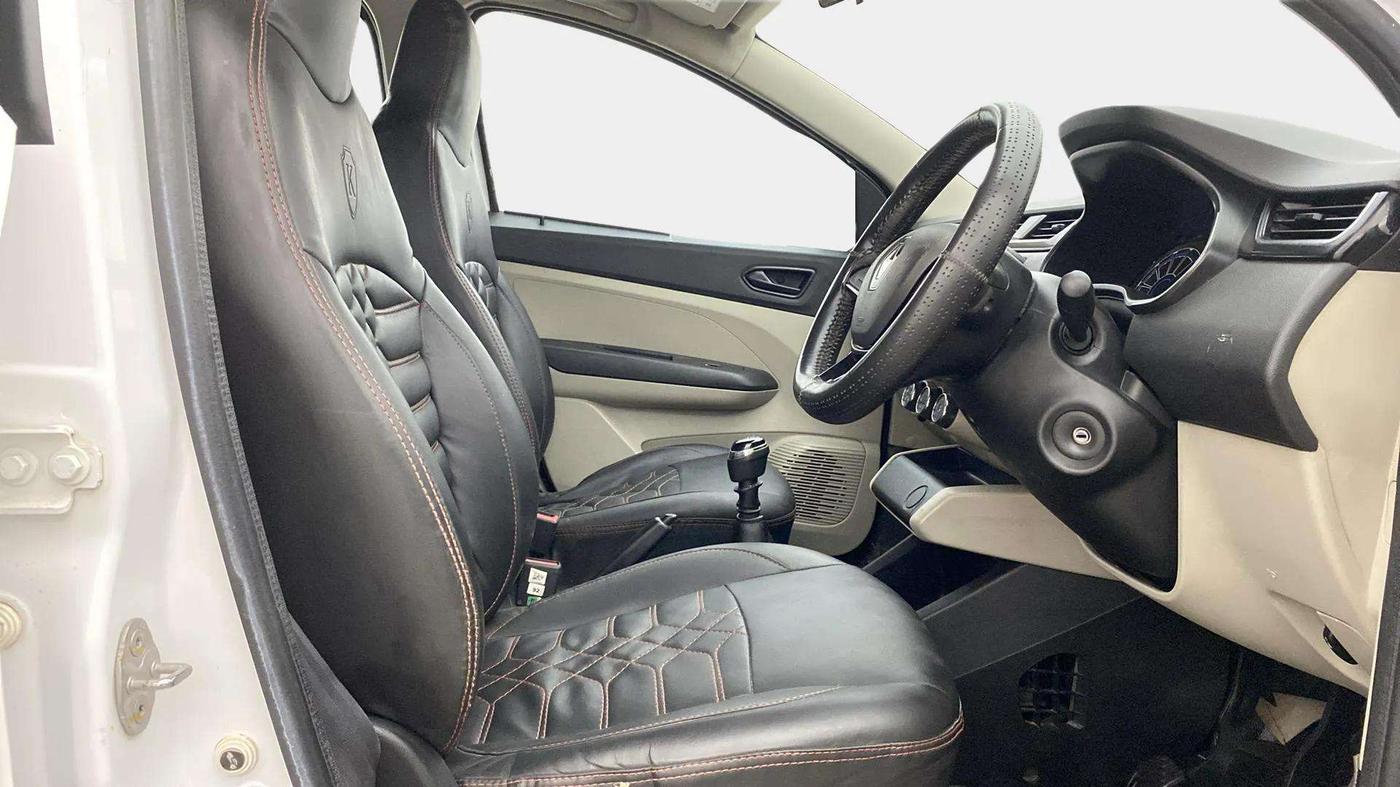 2021 Renault TRIBER RXT, Petrol, Manual, 48,732 km, Right Side Front Door Cabin