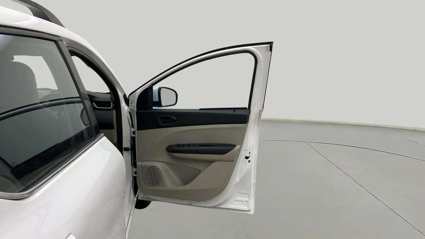 2021 Renault TRIBER RXT, Petrol, Manual, 48,732 km, RHS Front Door