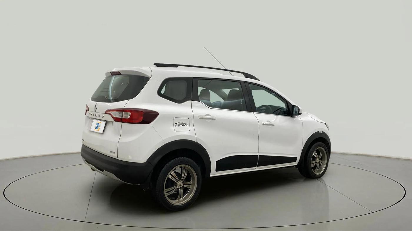 2021 Renault TRIBER RXT, Petrol, Manual, 48,732 km, Right Back Diagonal
