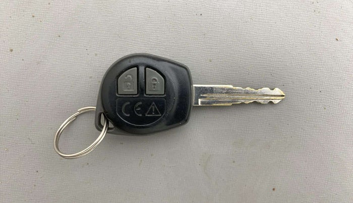 2023 Maruti Swift VXI, Petrol, Manual, 36,414 km, Key Close Up