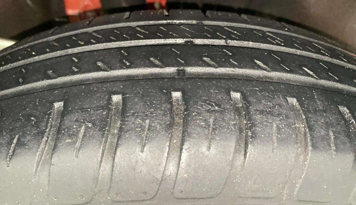 2023 Maruti Swift VXI, Petrol, Manual, 36,414 km, Right Rear Tyre Tread