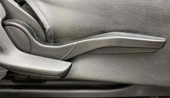 2023 Maruti Swift VXI, Petrol, Manual, 36,414 km, Driver Side Adjustment Panel