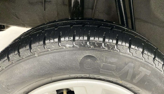 2018 Renault Kwid RXT 1.0 (O), Petrol, Manual, 26,175 km, Right Rear Tyre Tread