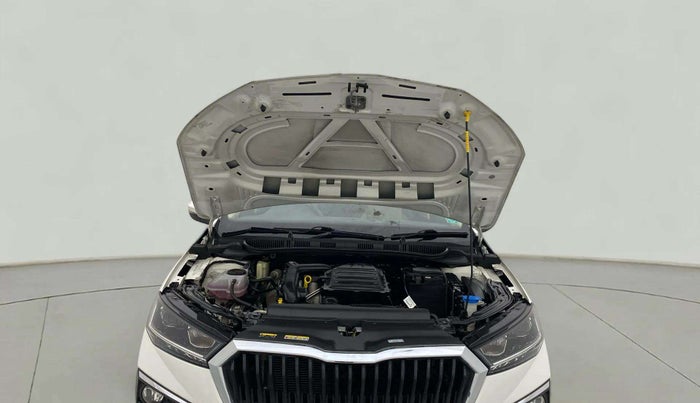 2022 Skoda SLAVIA STYLE 1.0L TSI AT, Petrol, Automatic, 30,046 km, Open Bonet