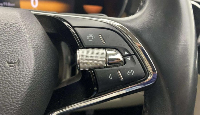 2022 Skoda SLAVIA STYLE 1.0L TSI AT, Petrol, Automatic, 30,046 km, Adaptive Cruise Control