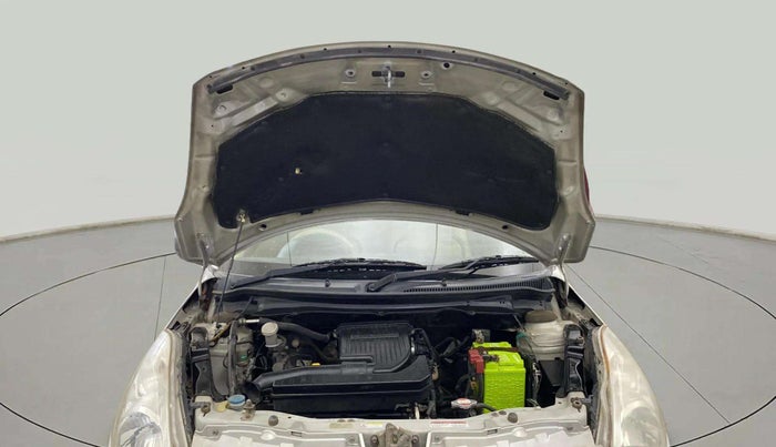 2015 Maruti Swift Dzire LXI (O), Petrol, Manual, 98,939 km, Open Bonet