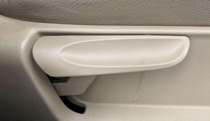 2017 Volkswagen Vento HIGHLINE PETROL AT, Petrol, Automatic, 51,353 km, Driver Side Adjustment Panel