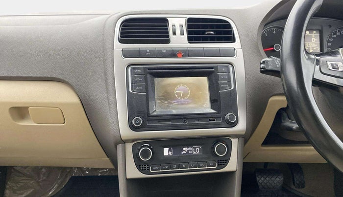 2017 Volkswagen Vento HIGHLINE PETROL AT, Petrol, Automatic, 51,353 km, Air Conditioner