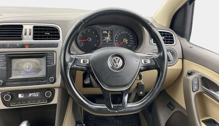 2017 Volkswagen Vento HIGHLINE PETROL AT, Petrol, Automatic, 51,353 km, Steering Wheel Close Up
