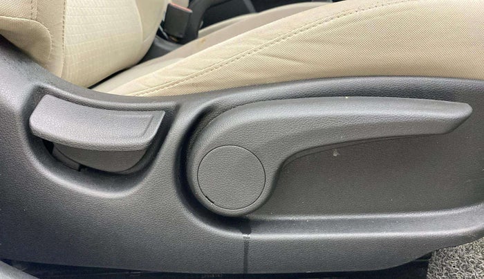 2021 Hyundai Verna SX 1.5 VTVT, Petrol, Manual, 36,420 km, Driver Side Adjustment Panel