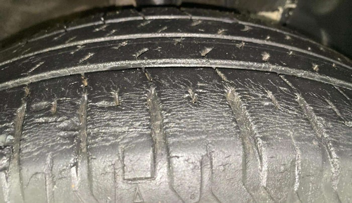 2021 Hyundai Verna SX 1.5 VTVT, Petrol, Manual, 36,420 km, Right Front Tyre Tread