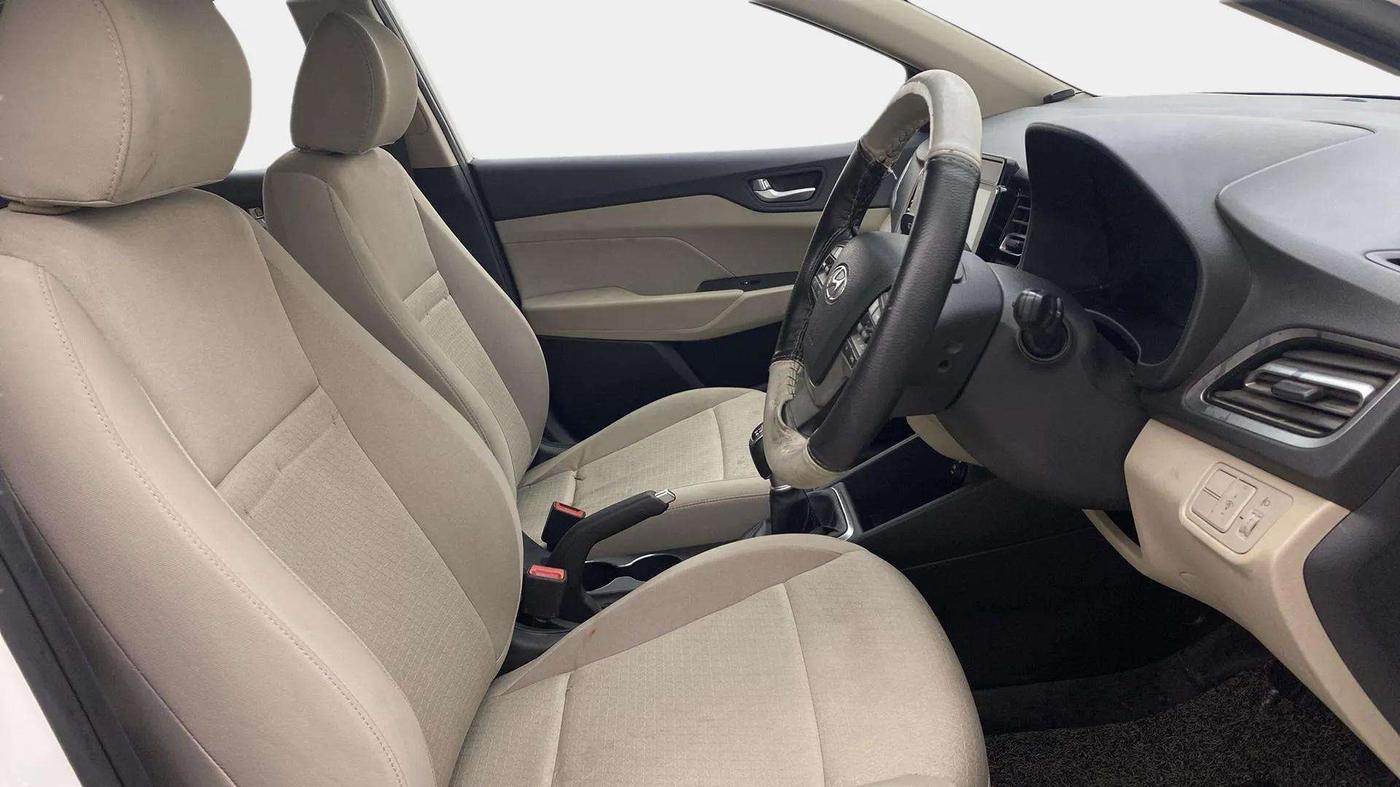 2021 Hyundai Verna SX 1.5 VTVT, Petrol, Manual, 36,420 km, Right Side Front Door Cabin