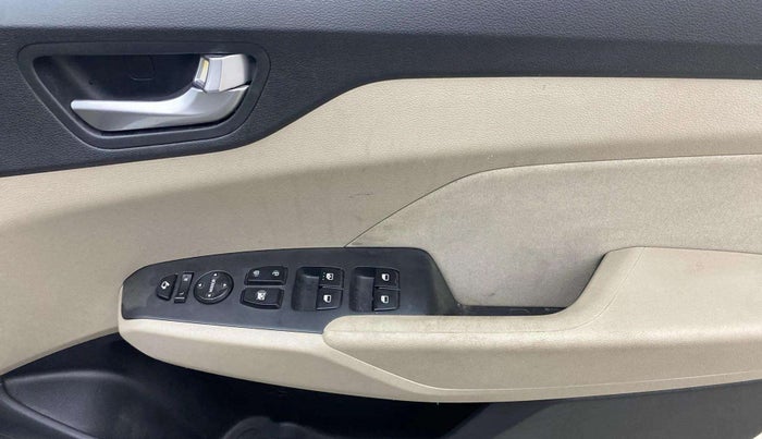 2021 Hyundai Verna SX 1.5 VTVT, Petrol, Manual, 36,420 km, Driver Side Door Panels Control