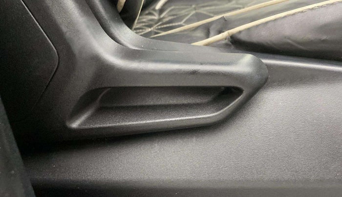 2022 Tata Tiago XT CNG, CNG, Manual, 71,425 km, Driver Side Adjustment Panel