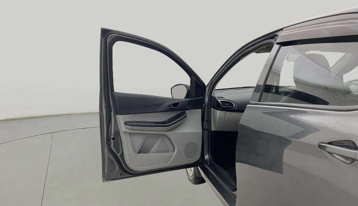 2022 Tata Tiago XT CNG, CNG, Manual, 71,425 km, LHS Front Door