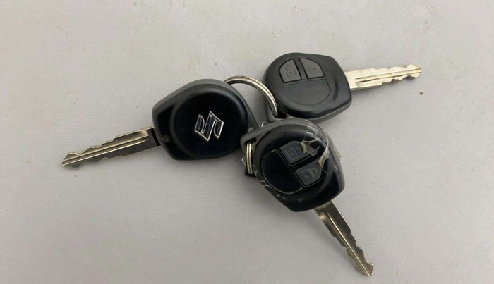 2014 Maruti Swift Dzire VXI, Petrol, Manual, 71,841 km, Key Close Up