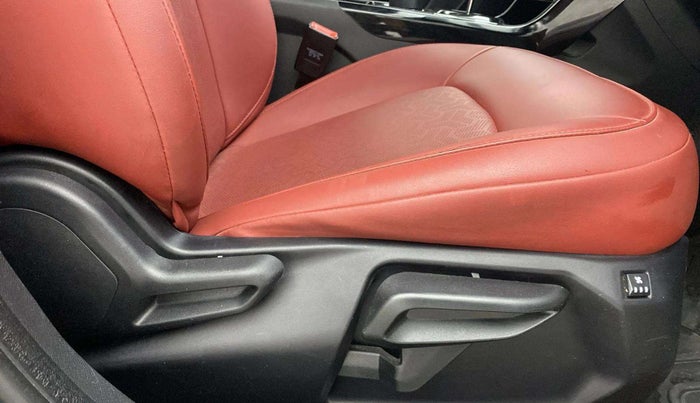 2023 Tata NEXON XZA PLUS LUX SUNROOF DARK DIESEL, Diesel, Automatic, 31,597 km, Driver Side Adjustment Panel