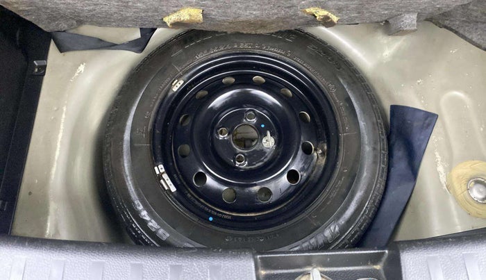2014 Maruti Swift VXI, Petrol, Manual, 73,094 km, Spare Tyre
