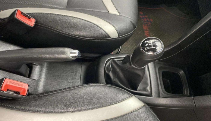 2014 Maruti Swift VXI, Petrol, Manual, 73,094 km, Gear Lever