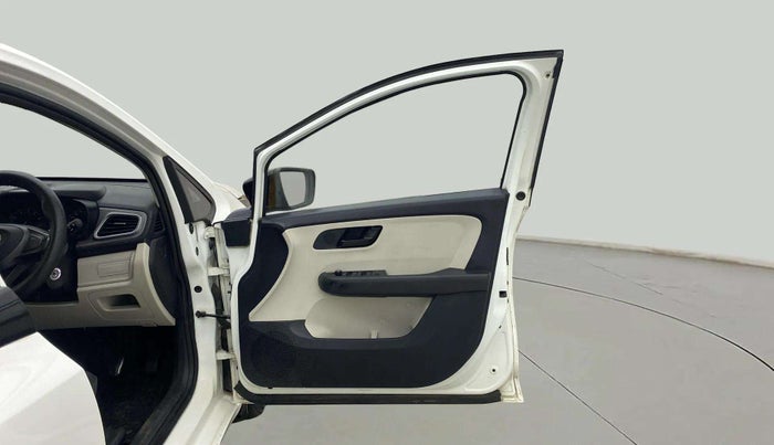 2022 Tata ALTROZ XM PLUS PETROL, Petrol, Manual, 33,844 km, RHS Front Door