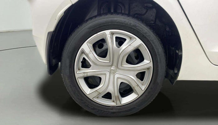 2022 Tata ALTROZ XM PLUS PETROL, Petrol, Manual, 33,844 km, Right Rear Wheel