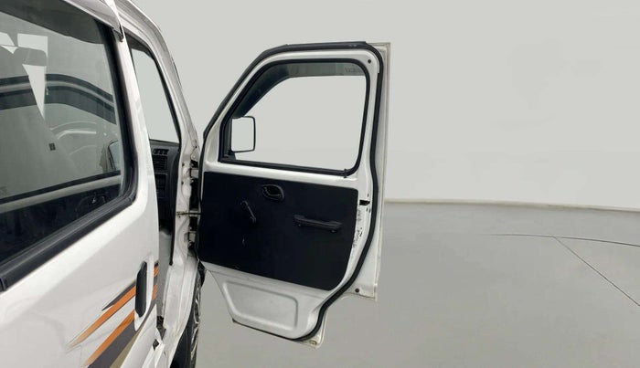 2018 Maruti Eeco 5 STR WITH A/C+HTR, Petrol, Manual, 70,113 km, RHS Front Door