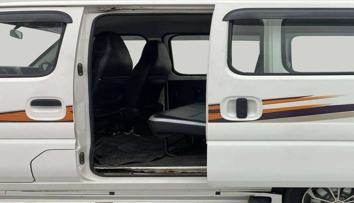2018 Maruti Eeco 5 STR WITH A/C+HTR, Petrol, Manual, 70,113 km, RHS Rear Door