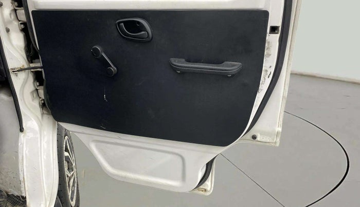 2018 Maruti Eeco 5 STR WITH A/C+HTR, Petrol, Manual, 70,113 km, Driver Side Door Panels Control