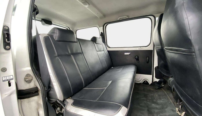 2018 Maruti Eeco 5 STR WITH A/C+HTR, Petrol, Manual, 70,113 km, Right Side Rear Door Cabin