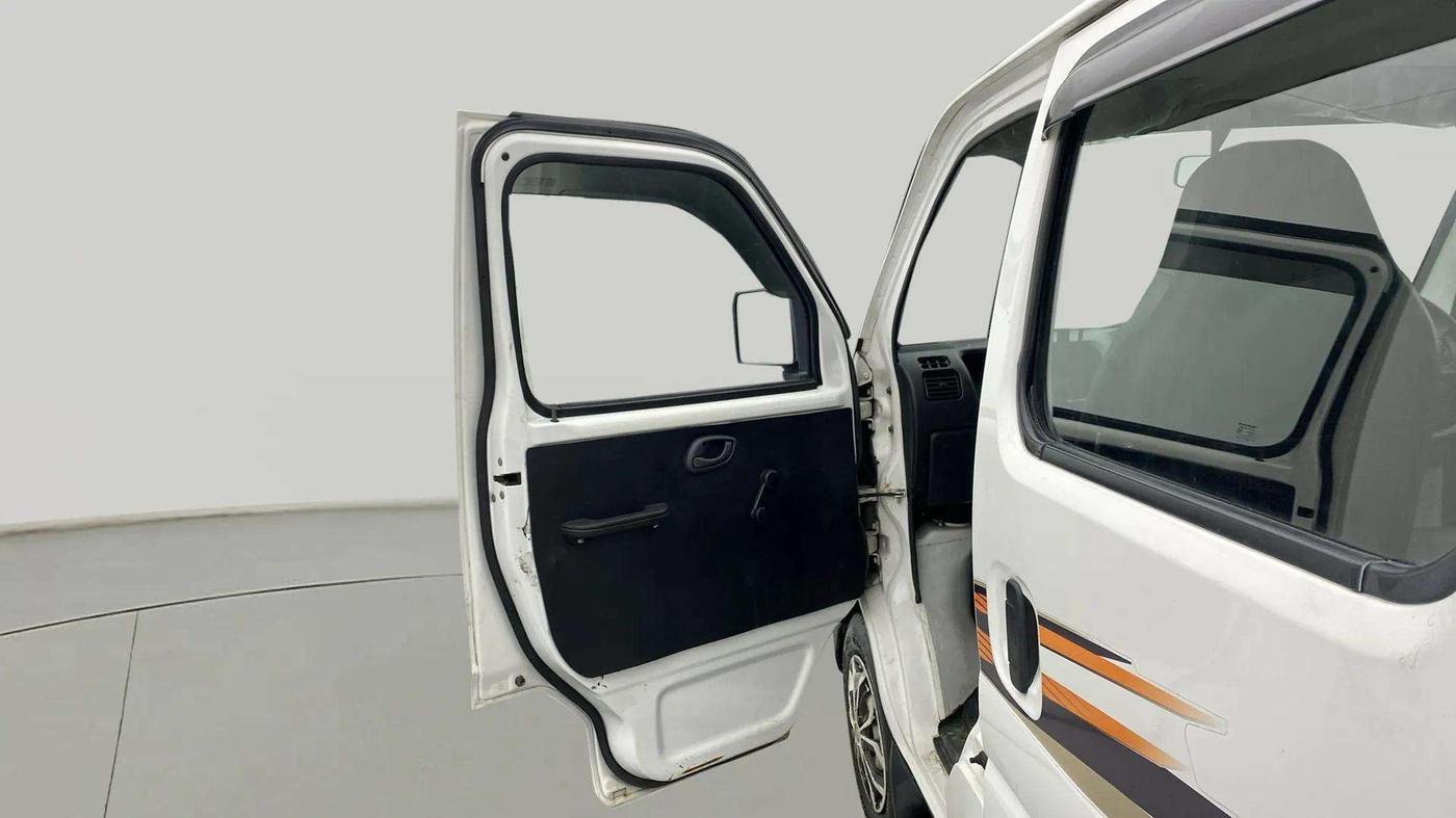 2018 Maruti Eeco 5 STR WITH A/C+HTR, Petrol, Manual, 70,113 km, LHS Front Door