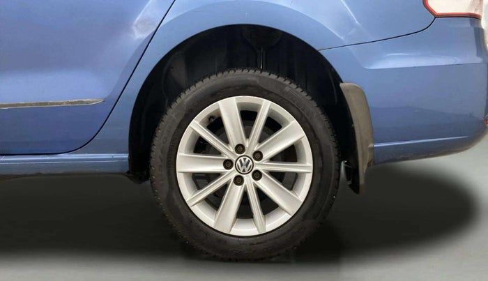2016 Volkswagen Vento 1.2 TSI HIGHLINE PLUS AT, Petrol, Automatic, 74,809 km, Left Rear Wheel