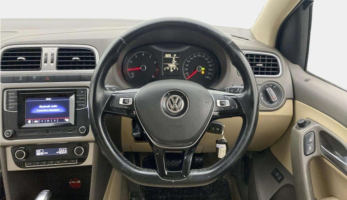 2016 Volkswagen Vento 1.2 TSI HIGHLINE PLUS AT, Petrol, Automatic, 74,809 km, Steering Wheel Close Up