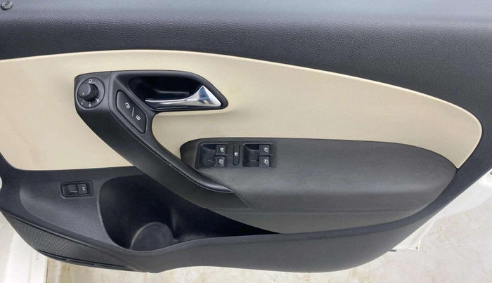 2018 Skoda Rapid AMBITION 1.5 TDI, Diesel, Manual, 1,15,328 km, Driver Side Door Panels Control