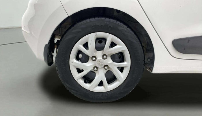 2017 Hyundai Grand i10 SPORTZ 1.2 KAPPA VTVT, CNG, Manual, 66,092 km, Right Rear Wheel