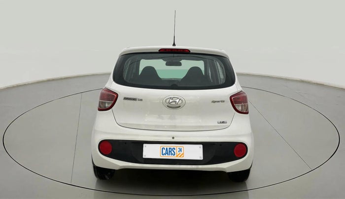 2017 Hyundai Grand i10 SPORTZ 1.2 KAPPA VTVT, CNG, Manual, 66,092 km, Back/Rear