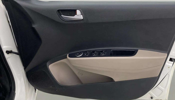 2017 Hyundai Grand i10 SPORTZ 1.2 KAPPA VTVT, CNG, Manual, 66,092 km, Driver Side Door Panels Control