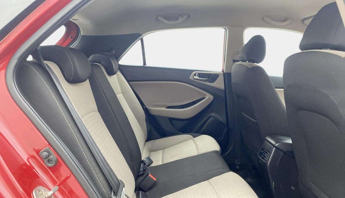 2017 Hyundai Elite i20 ASTA 1.2 (O), Petrol, Manual, 45,286 km, Right Side Rear Door Cabin