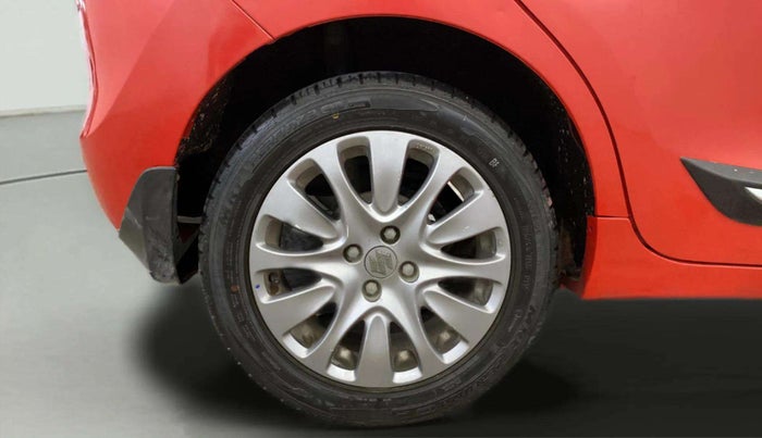 2016 Maruti Baleno ALPHA PETROL 1.2, Petrol, Manual, 52,086 km, Right Rear Wheel