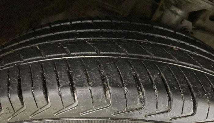 2020 Maruti New Wagon-R LXI CNG (O) 1.0, CNG, Manual, 65,595 km, Right Front Tyre Tread