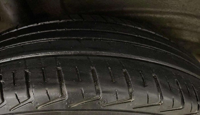 2020 Maruti New Wagon-R LXI CNG (O) 1.0, CNG, Manual, 65,595 km, Right Rear Tyre Tread