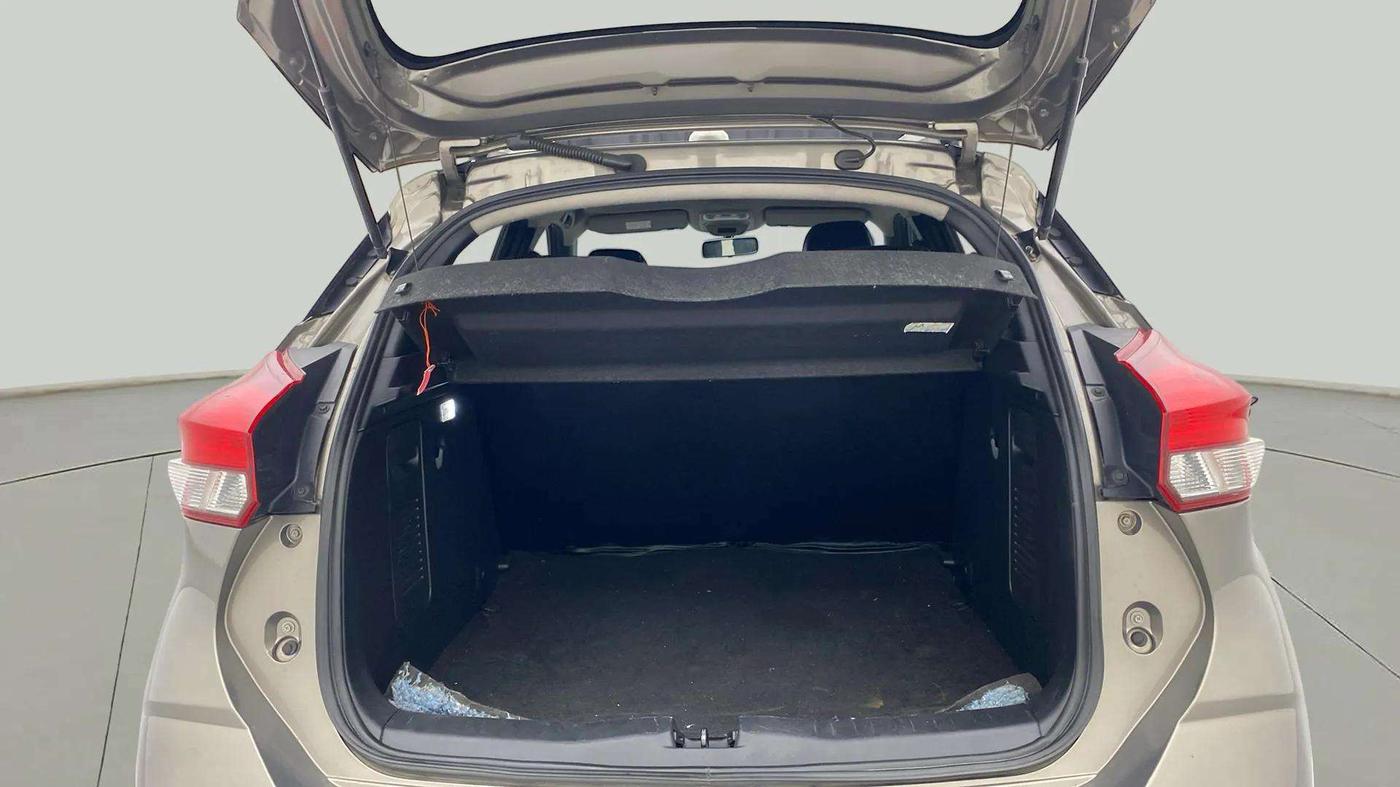2019 Nissan Kicks XV DIESEL, Diesel, Manual, 46,633 km, Boot Inside