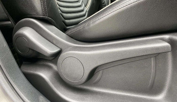 2019 Nissan Kicks XV DIESEL, Diesel, Manual, 46,563 km, Driver Side Adjustment Panel