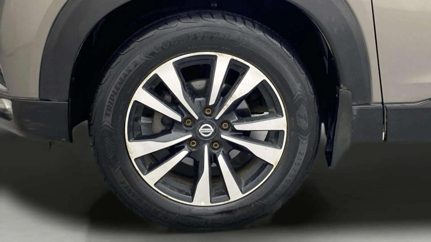 2019 Nissan Kicks XV DIESEL, Diesel, Manual, 46,633 km, Left Front Wheel