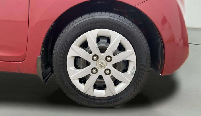 2015 Hyundai Eon MAGNA +, Petrol, Manual, 79,067 km, Right Front Wheel