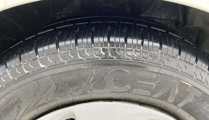 2018 Maruti Celerio VXI (O), Petrol, Manual, 24,615 km, Right Front Tyre Tread
