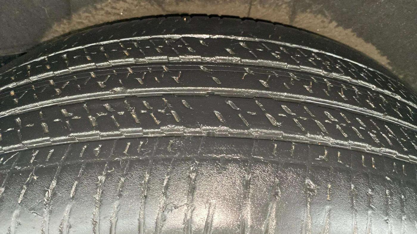 2023 Mahindra SCORPIO-N Z6 DIESEL MT 2WD 7 STR, Diesel, Manual, 50,282 km, Right Rear Tyre Tread